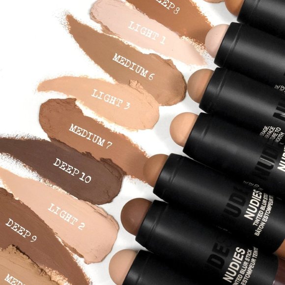 DEEP 10 - TINTED BLUR FOUNDATION STICK - Picture 4 of 4